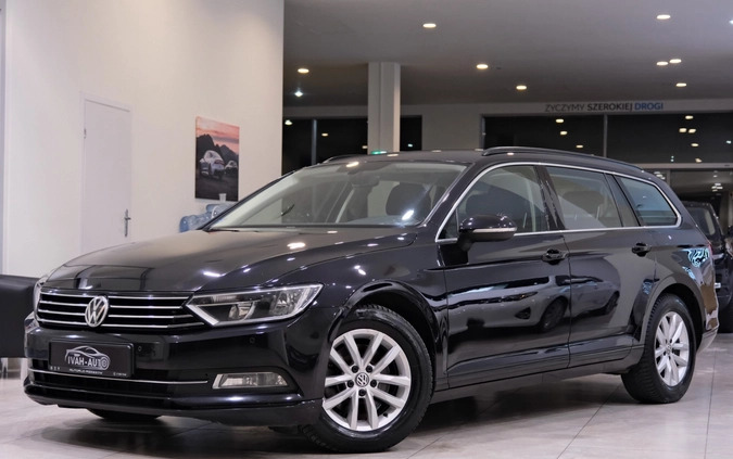 Volkswagen Passat cena 49900 przebieg: 299000, rok produkcji 2016 z Ozimek małe 631